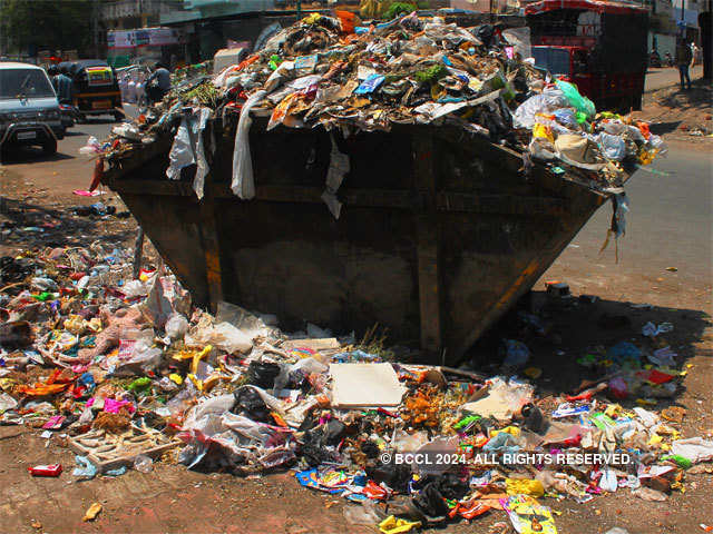 Fully mechanised waste management