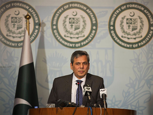 Backchannel dialogue on with India, says Pakistan