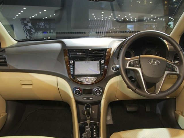 Hyundai Verna Hyundai Unveils Verna S Latest Version In
