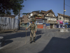 2 army men killed, 3 militants in Shopian encounter