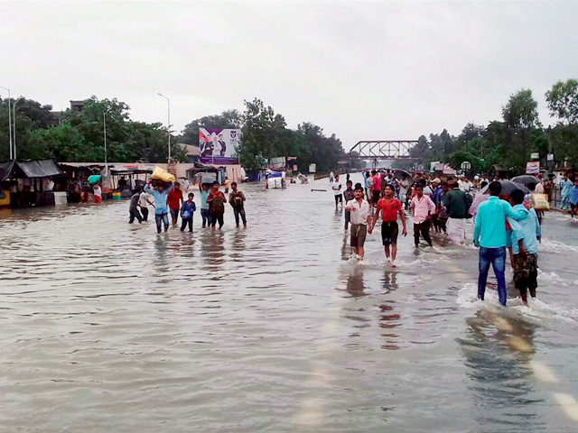 Waterlogged road in Kishanganj