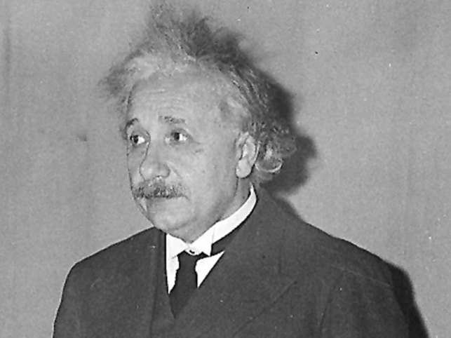 Einstein began the letter by expressing frustration.