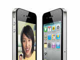 Apple unveils iPhone4 with video chat and crisper screen