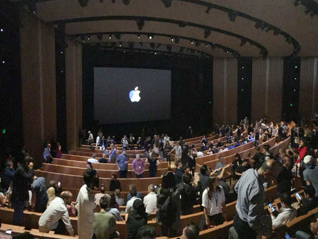 Apple Live!