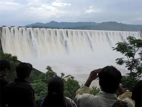 Provide water to 9000 villages