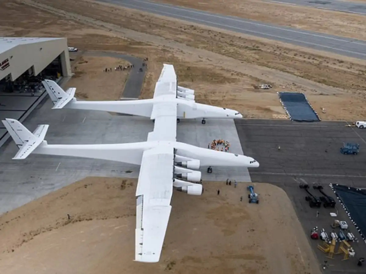 An airborne rocket launcher - World's largest plane fires up all 6