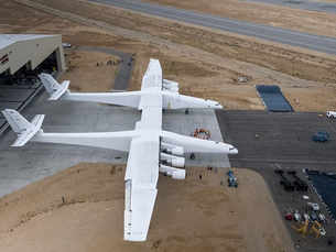 World's largest plane fires up all 6 engines for the first time ahead of 2019 flight