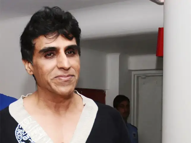 Bollywood producer Karim Morani surrenders in Hyderabad Bollywood producer Karim Morani surrenders in Hyderabad