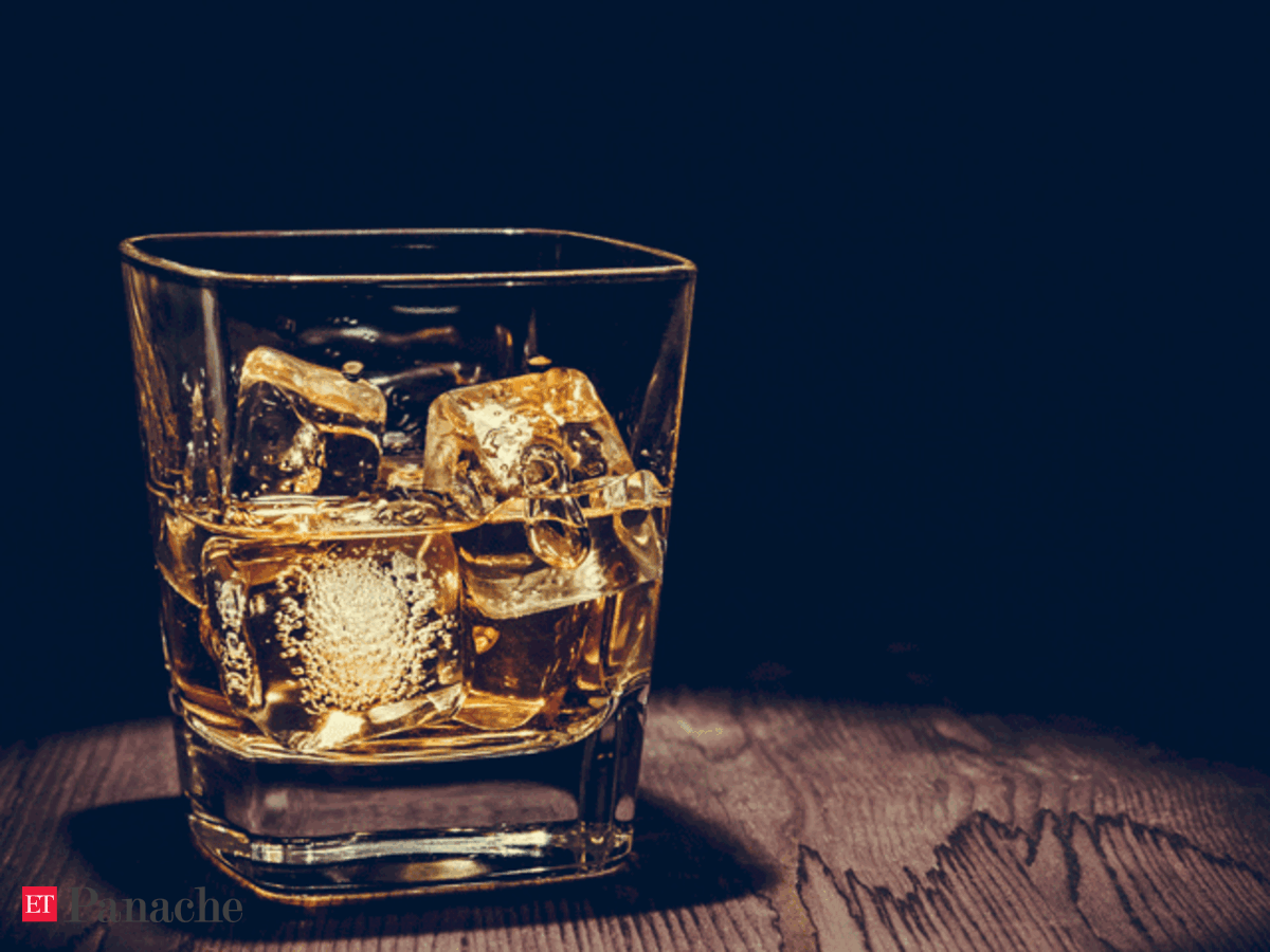 English Sir, after drinking brandy, surrenders English Sir, after drinking brandy, surrenders