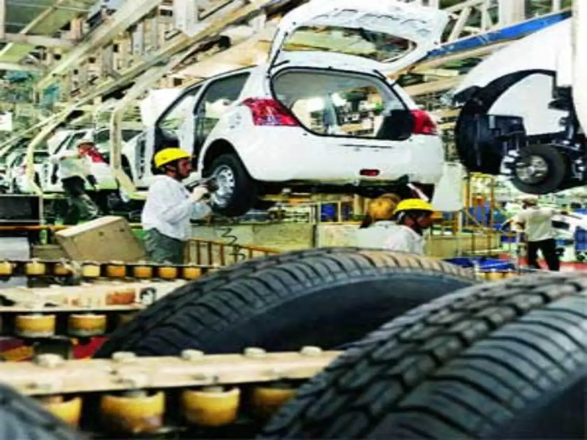 Maruti's Gurgaon plant: Multi-skilling workers and robots churn out models - The Economic Times