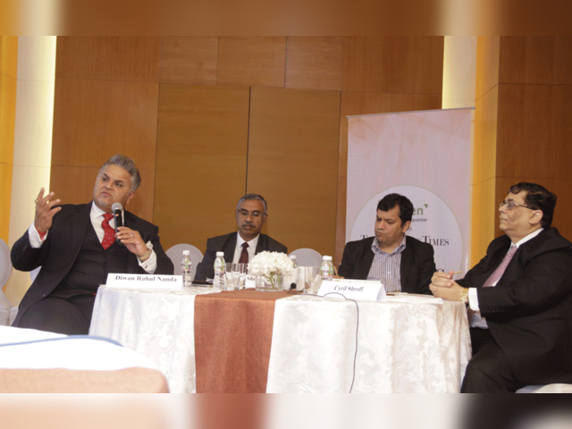 (L to R) : Dr. Diwan Rahul Nanda , Vidhu Shekhar , Ranjan Banerjee , Cyril Shroff