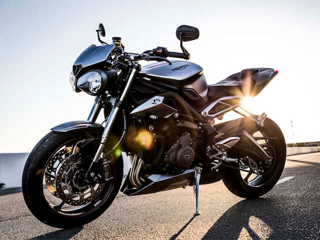 Street Triple RS features