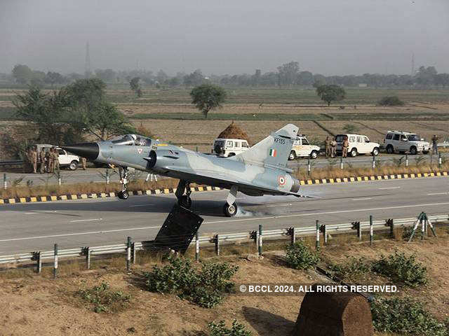 Indian Air Force's landing on Agra-Lucknow expressway