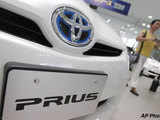 Toyota's Prius Japan's top-selling car