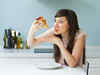 That pizza isn't letting you think straight? Junk food twice as distracting than healthy food