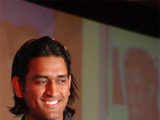 Dhoni snaps marketing deal worth Rs 200 crore