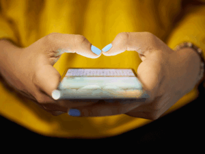 Now, there are two ways of verifying one’s SIM to Aadhaar that have been approved by Unique Identification Authority of India (UIDAI). Now, there are two ways of verifying one’s SIM to Aadhaar that have been approved by Unique Identification Authority of India (UIDAI).