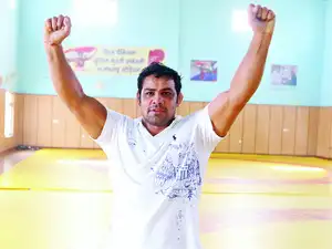 All eyes were on Sushil today and India's greatest individual Olympian hardly had to break sweat as India international Parveen Rana decided to concede his bout against the 34-year-old. All eyes were on Sushil today and India's greatest individual Olympian hardly had to break sweat as India international Parveen Rana decided to concede his bout against the 34-year-old.