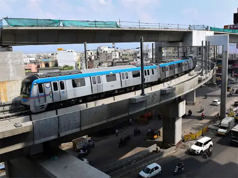 24 Metro stations in the 30 km stretch of the first phase
