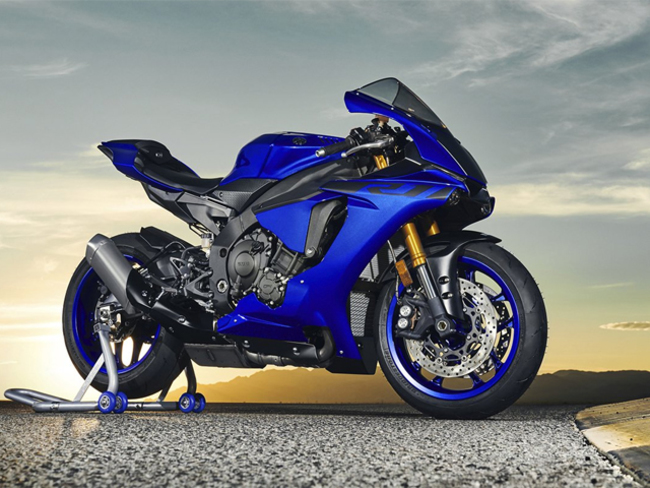 Yamaha launches an updated version of its superbike YZF-R1 at Rs 20.73 ...