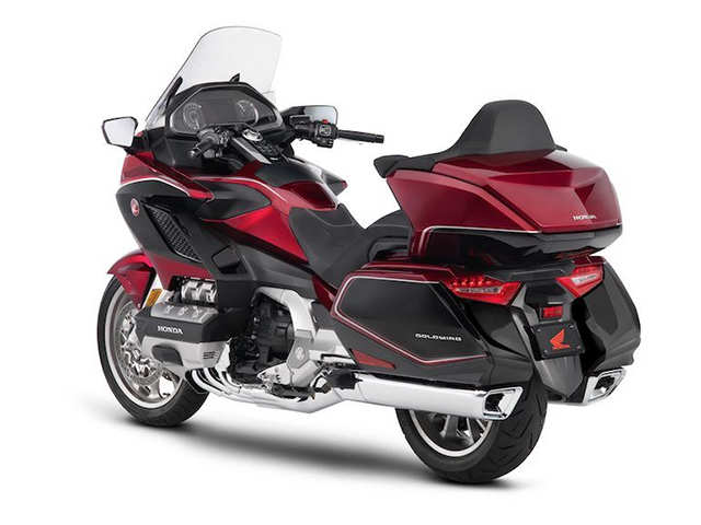 218 Gold Wing features