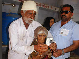 Gujarat-voting-pti