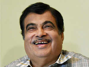 Will use steel pipes for irrigation in place of canals: Nitin Gadkari