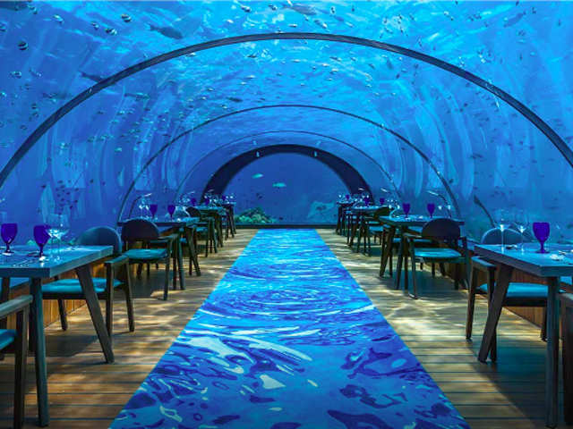 ​Hurawalhi's 5.8 undersea restaurant