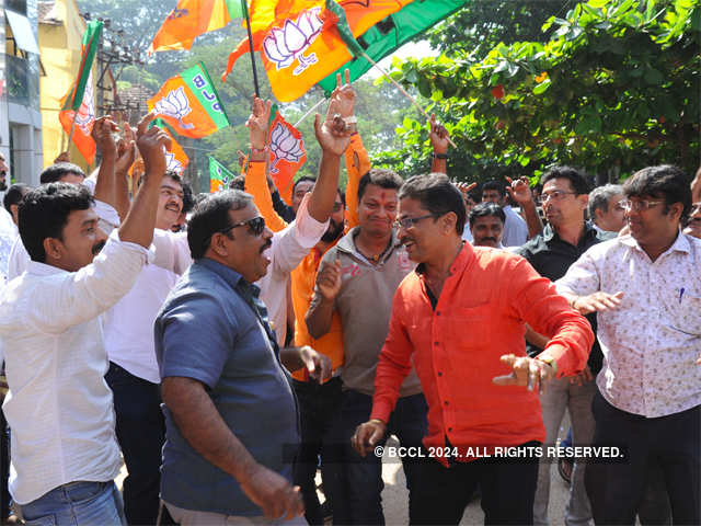 Happy BJP workers in Mangaluru