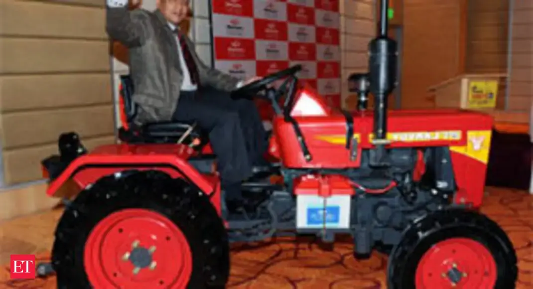 Mahindra rolls out nation's smallest & cheapest tractor, Yuvraj215