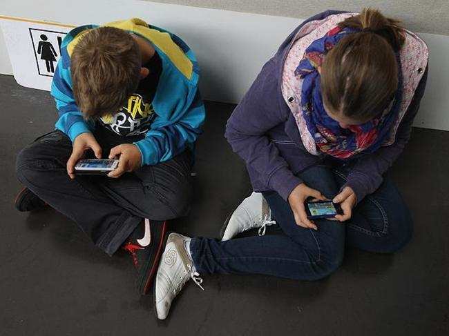 smartphone-addiction_getty