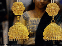 Gold Who Sets Gold Price This Will Change Your Outlook For The Yellow Metal The Economic Times