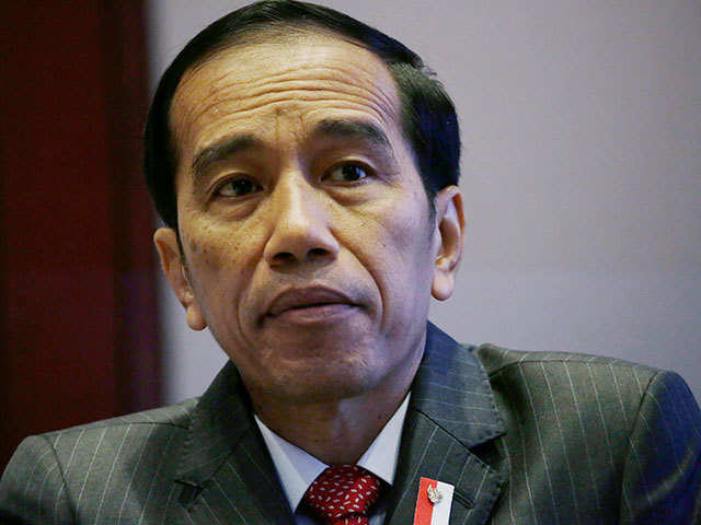 Indonesia seeks power balance