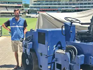Vernon Philander Use Of Heavy Roller Before Second Innings Could Conceded That The Light Roller Might Have Been A Better Option In Hindsight And Said Indians Had Chosen Well When It Was Their Turn To Bat