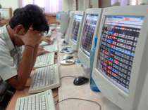 Market Now: Realty stocks tumble; Unitech plunges 8%