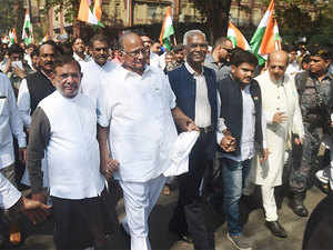 Sharad Pawar, Ashok Chavan join hands at opposition rally in Mumbai