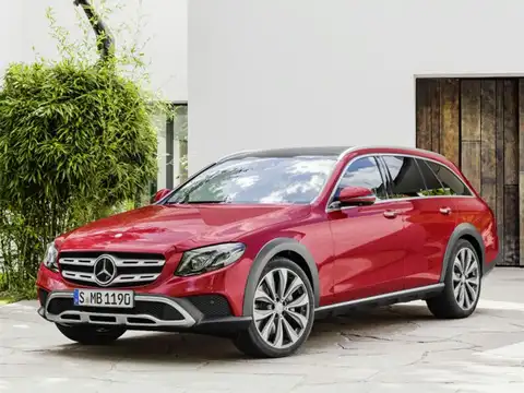 Mercedes-Benz E-Class All-Terrain