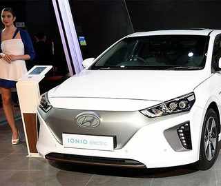 Carmakers steer towards electric vehicles to meet India's aspiration