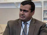 Raj Shah makes White House press briefing debut