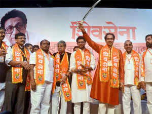 Shiv Sena protests `exclusion' of its leaders from airport event