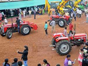 Tractor-bccl