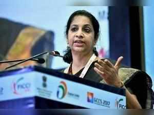 New Delhi: Telecom Secretary Aruna Sundararajan addressing 'i-Bharat' conference...
