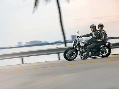 Bonneville Speedmaster features