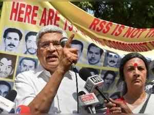New Delhi: CPI(M) leader Prakash Karat and Brinda Karat during a protest at the...