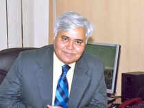 RS Sharma-trai