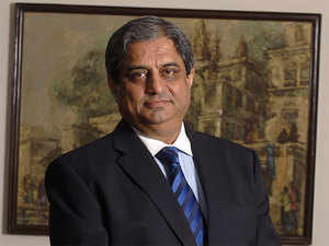 Logical for banks to not let defaulters flee: Aditya Puri, HDFC bank
