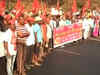 Nearly 25,000 farmers march from Nasik to Mumbai to seek complete loan waiver
