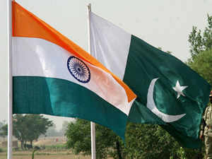 India Pak flags