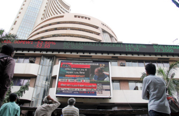 Sensex Today Live Updates Stock Market Sensex Extends Gains Up 300 Points Nifty Tops 10200 3465