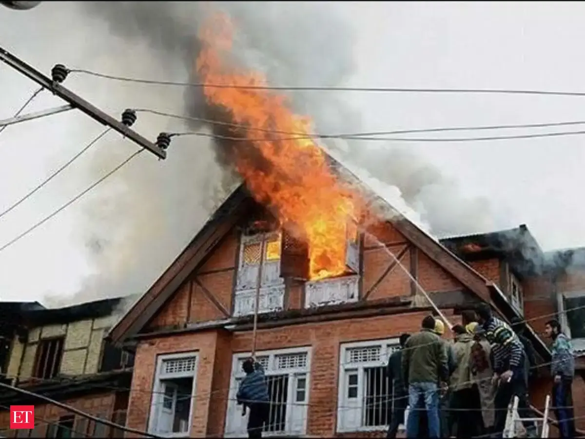 Kashmir: School building gutted in fire mishap in Uri - The Economic ...